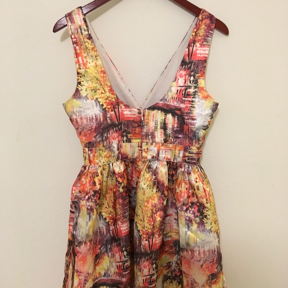 Women Mid Dress - Picture 3 of 5